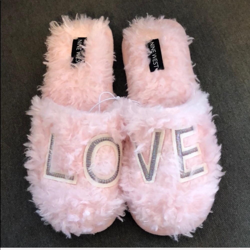 *NEW* NINE WEST PINK SLIPPERS